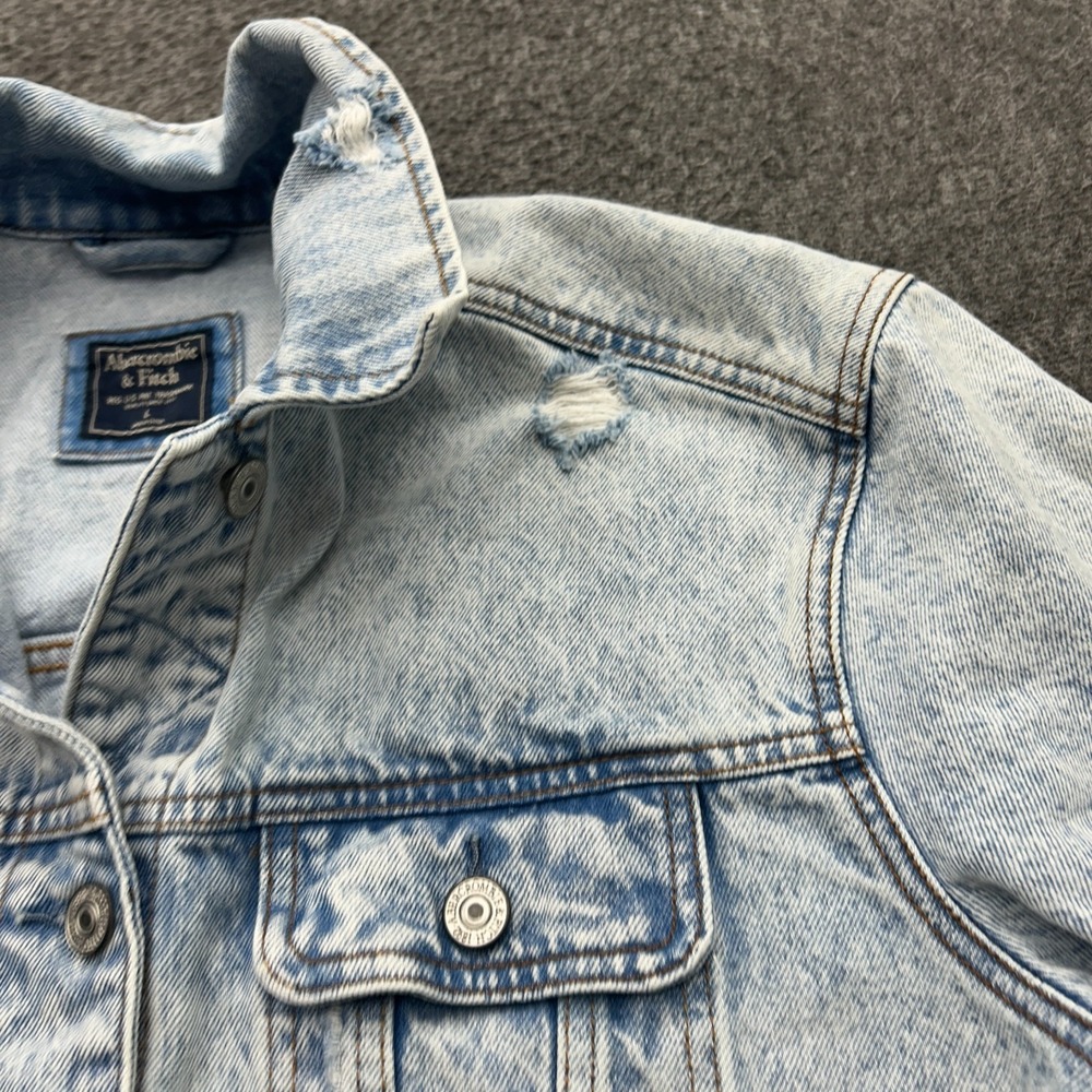 Abercrombie & Fitch Denim Jacket Womens Sz L Trucker Distressed Jean‎ Jacket - Picture 5 of 11